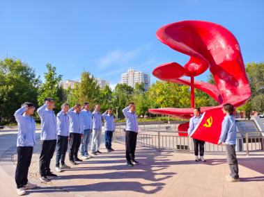 ΰʯһչкɫ ֲɫ